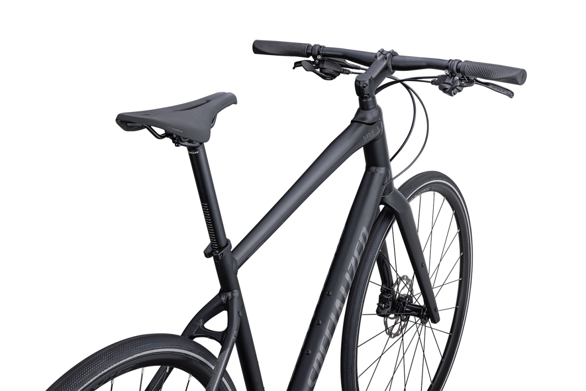 Городские велосипеды Specialized Sirrus 4.0 2022 Satin Black / Smoke / Black Reflective Артикул 90922-5103, 90922-5100, 90922-5104, 90922-5101, 90922-5102, 90922-5105