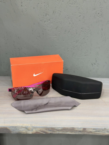 Очки Очки Nike Excellerate E Deep Burgundy/Fuchsia Flas/Max Speed Tint Lens Артикул 